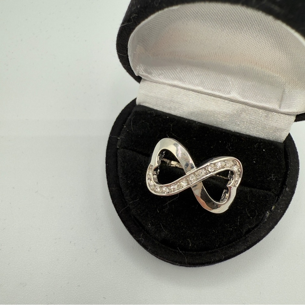 Elegant Silvertone Infinity Heart Ring
